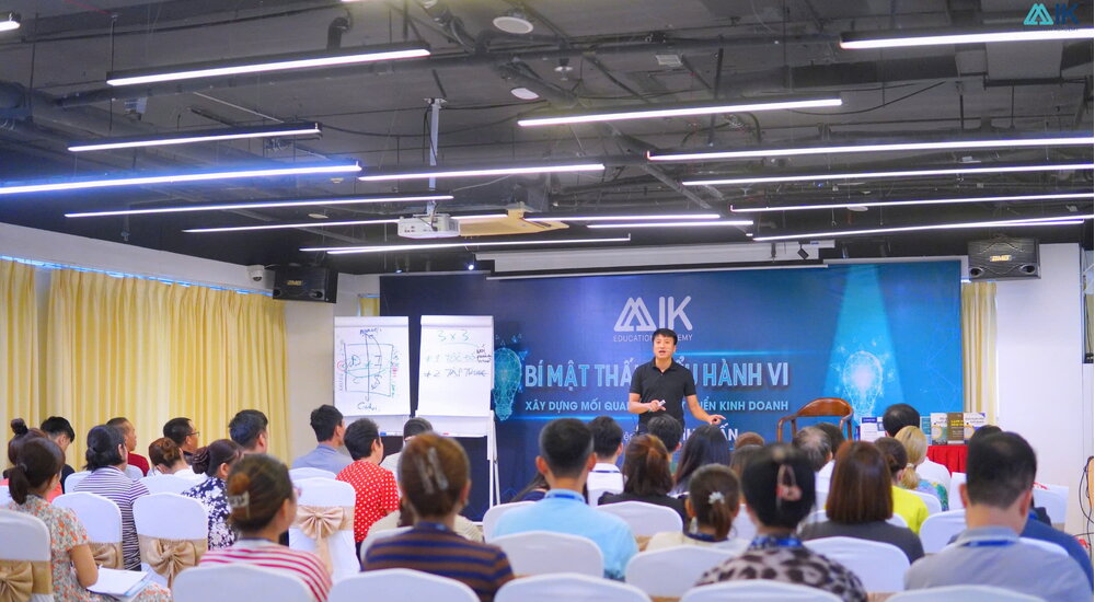 Thấu Hiểu Là Gốc Rễ Của Lãnh Đạo Đội Nhóm Hiệu Quả