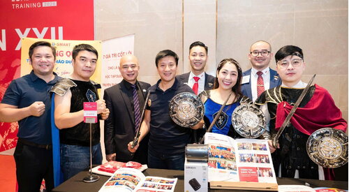 DISC Trong Bán Hàng: Bí Quyết Đọc Vị Khách Hàng Và Chốt Sale